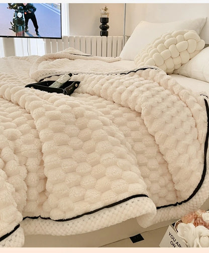 Turtle Velvet Autumn Winter Warm Sleeping Blanket Soft Comfortable Flannel Fleece Blankets for Bed Cozy Fluffy Warmth Blanket.