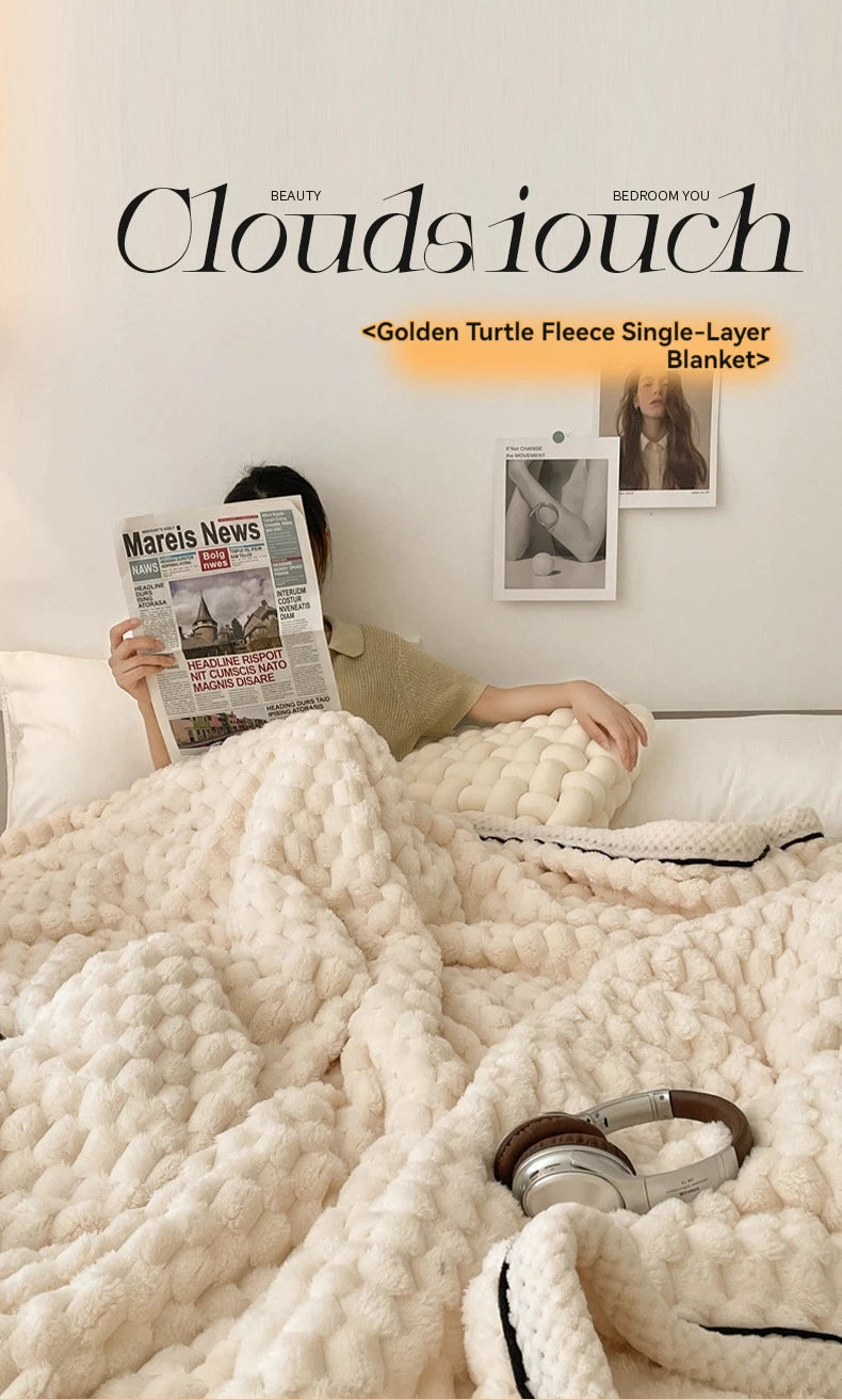 Turtle Velvet Autumn Winter Warm Sleeping Blanket Soft Comfortable Flannel Fleece Blankets for Bed Cozy Fluffy Warmth Blanket.