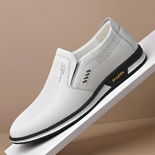 New Leisure Shoes Men's Fashion Leather Shoes Wholesale