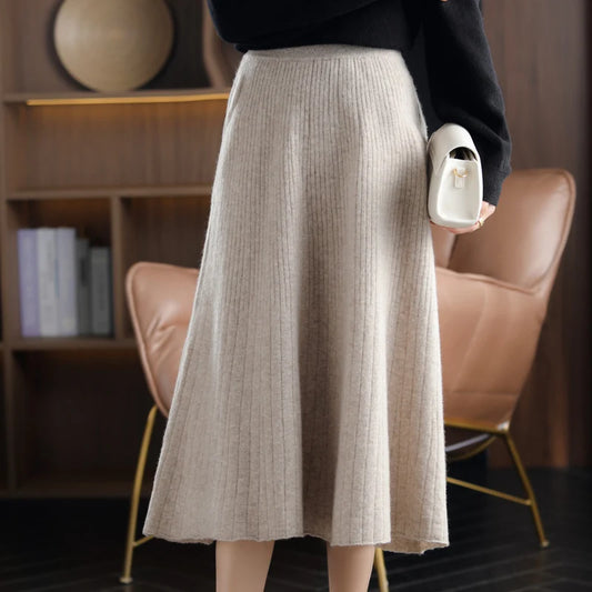 2025 Autumn New High-Waist 100%Pure Wool Pleated Long Skirt Women's Knit Base Skirt Fashion Pack Hip A-Line Cashmere Large Skirt.