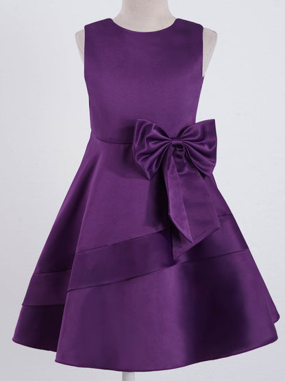 Mädchen Sommer ärmelloses Prinzessinnenkleid Elegantes Satin Hochzeit Brautjungfer Partykleid Große Schleife A-Linie Tutu für Geburtstagsabend.