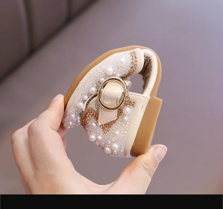 Girls Party Shoes Elegant Rhinestone Fashion Children's Leather Shoes Versatile Sweet Kids Princess Wedding Dress Flats Sandals.