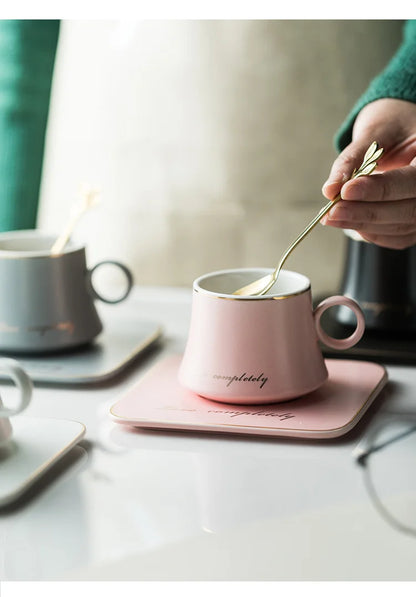 Nordic Ins Ceramic Mug Soy Milk Breakfast Condensed Coffee Tea Cup And Saucer Sets Gold Spoon Mugs Fashion Restaurant Snack Cups.