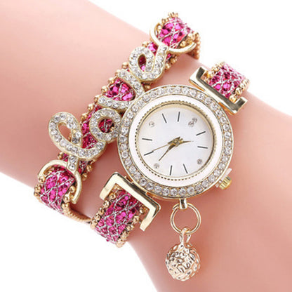 Vintage Watch Women Bracelet Watches Ladies Love Leather Strap Rhinestone Quartz Wrist Watch Quartz Watches Women's Watch.