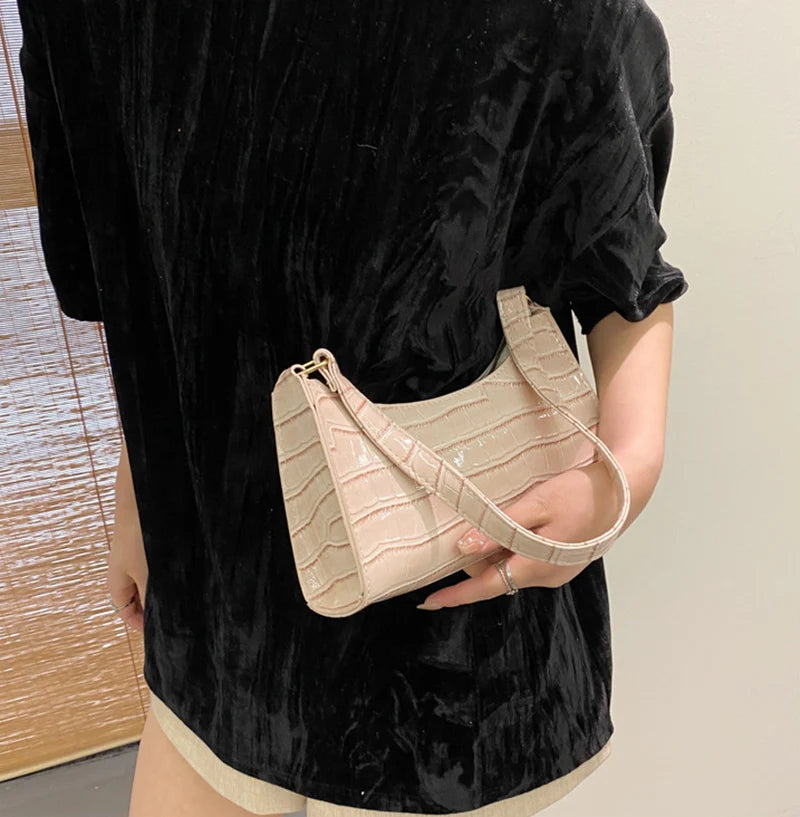 Fashion PU Leather Bags for Women Alligator Pattern Armpit Handbag Female Small Underarm Messenger Bag Purse.