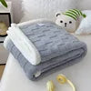 Ornate Jacquard Taffeta Comfort Blanket 100% Polyester Double-Layer Knitted Eco-Friendly Embroidered Pattern