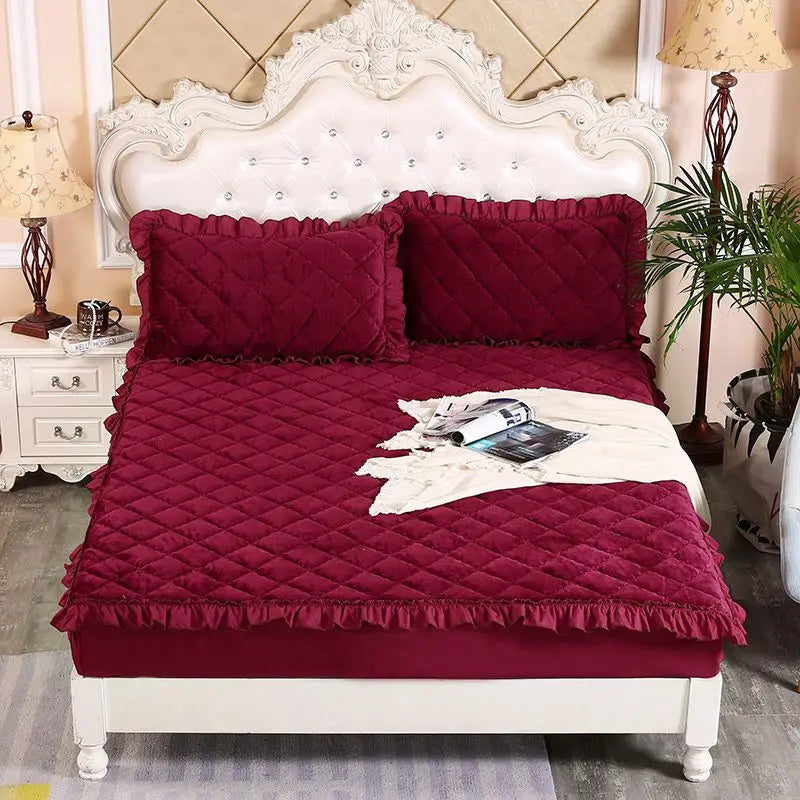 Fashion Flannel Bed Fitted Sheet Quilted Mattress Cover Soft and Comfortable Lace Fit Elastic Band Bed Sheet