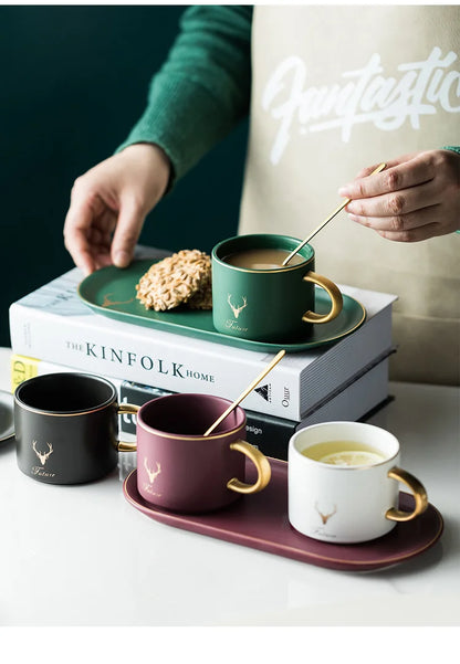 European Luxurious Gold Rim Ceramics Coffee Cups And Saucers Spoon Sets With Gift Box Tea Soy Milk Breakfast Mugs Dessert Plate.