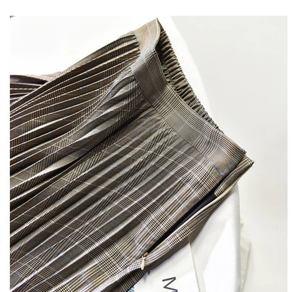 Looks Thin Pleated Skirt 2025 New High Waist A-line Skirt Mid-length Big Size Plaid Skirt Long Pleated Skirt Length 75-90cm