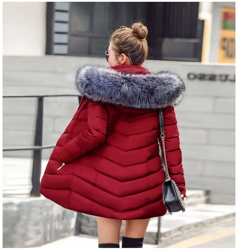 2023 neue Ankunft Mode Schlanke Frauen Winter Jacke Baumwolle Gepolstert Warm Verdicken Damen Mantel Lange Mäntel Parka Damen Jacken