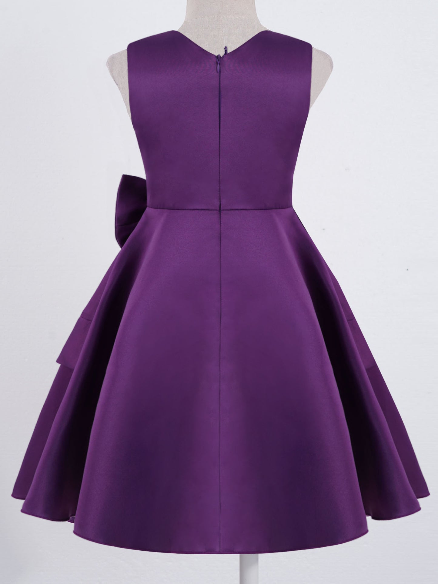 Mädchen Sommer ärmelloses Prinzessinnenkleid Elegantes Satin Hochzeit Brautjungfer Partykleid Große Schleife A-Linie Tutu für Geburtstagsabend.