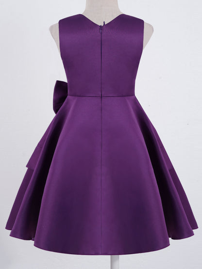 Mädchen Sommer ärmelloses Prinzessinnenkleid Elegantes Satin Hochzeit Brautjungfer Partykleid Große Schleife A-Linie Tutu für Geburtstagsabend.