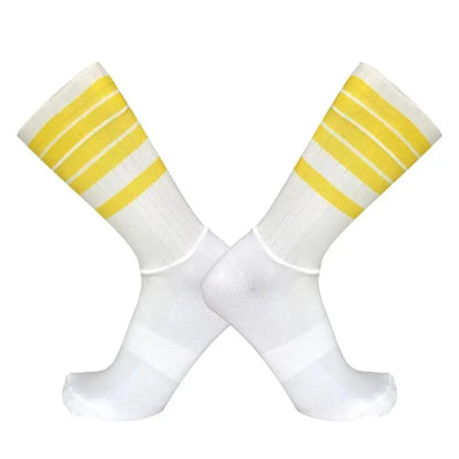 Anti Slip Silicone Summer Aero Socks Whiteline Cycling Socks Men Bicycle Sport Running Bike Socks Calcetines Ciclismo.