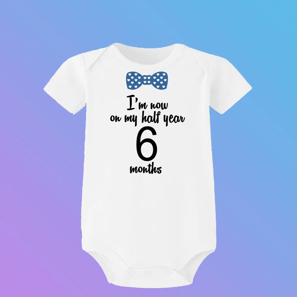 Monatlicher Meilenstein-Baby-Wachstums-Body, cooler Junge, 1–12 Monate, Einteiler, Babyparty, Geschenk, Monatsbilder, monatliche Overall-Kleidung.