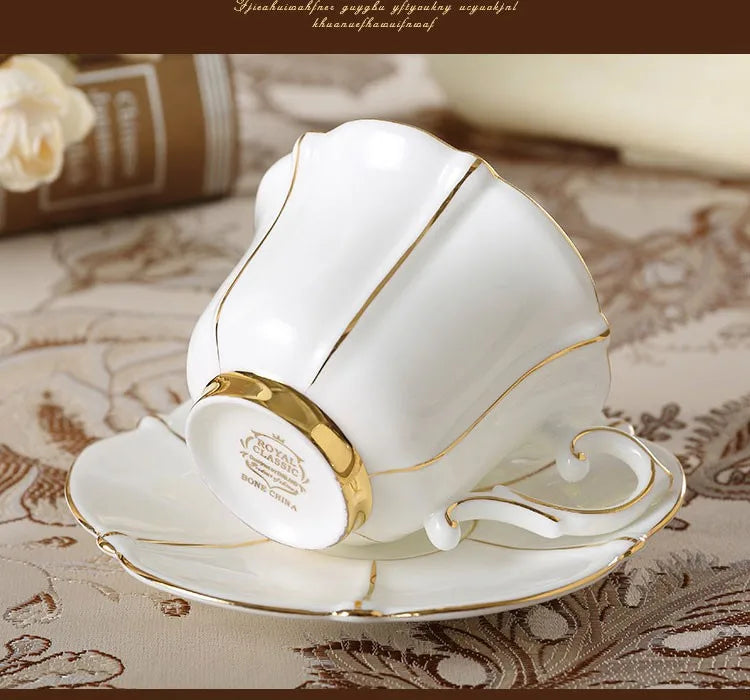 Bone China Coffee Set Europe Porcelain Tea Set Simple Ceramic Pot Creamer Sugar Bowl Teatime Teapot Coffee Cup Mug Coffeeware.