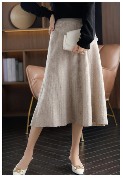 2025 Autumn New High-Waist 100%Pure Wool Pleated Long Skirt Women's Knit Base Skirt Fashion Pack Hip A-Line Cashmere Large Skirt.