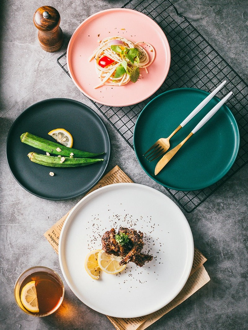 Nordic Ceramic Western Dinner Plate Steak Plate Creative Western Breakfast Plate Flat White Household Dinner Plate Dish.
