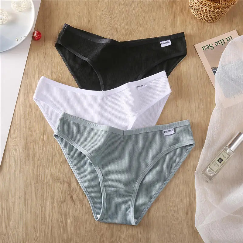 FINETOO 4Pcs/Set M-4XL Cotton Panties Female Underpants Sexy Panties for Women Briefs Underwear Plus Size Pantys Lingerie.