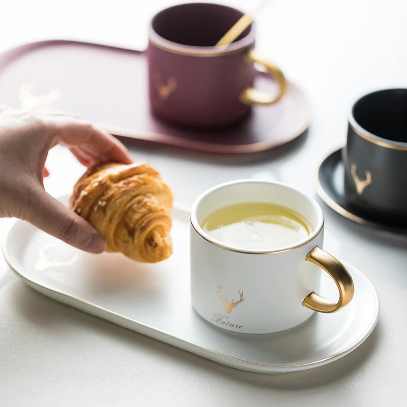 European Luxurious Gold Rim Ceramics Coffee Cups And Saucers Spoon Sets With Gift Box Tea Soy Milk Breakfast Mugs Dessert Plate.