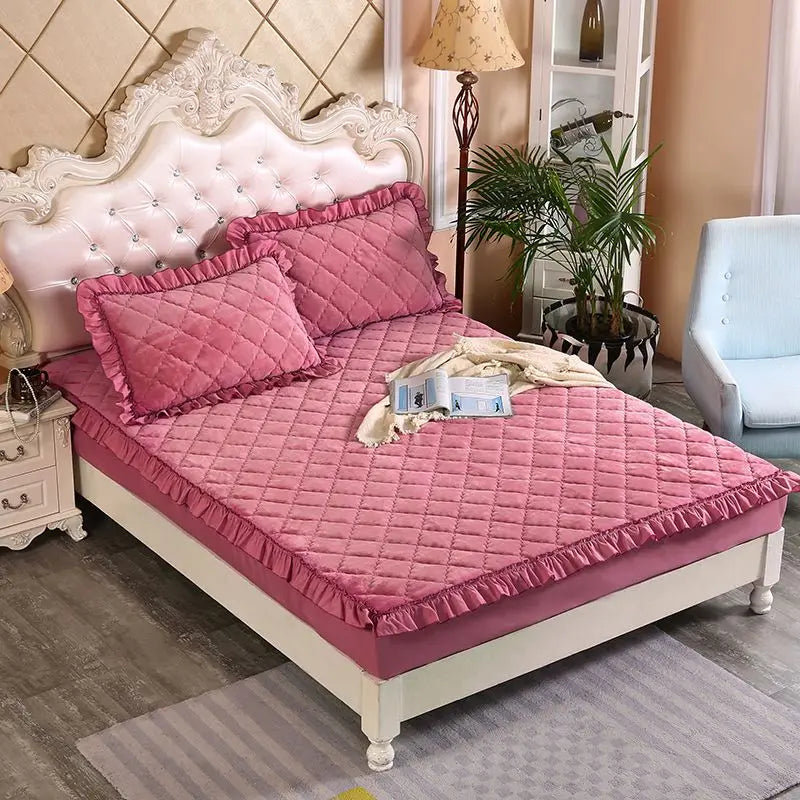 Fashion Flannel Bed Fitted Sheet Quilted Mattress Cover Soft and Comfortable Lace Fit Elastic Band Bed Sheet