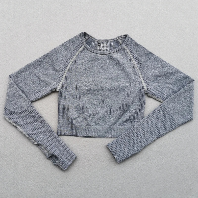 Seamless Yoga Crop Top For Women Long Sleeve Gym Workout Tops with Thumb Holes Sports Running Shirt Women Sportswear.