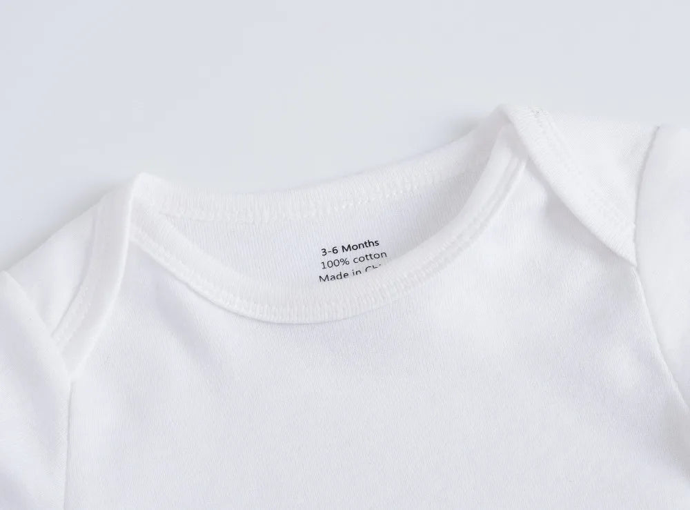 2025 solide weiße Babykleidung Kurzarm Baumwolle Baby Mädchen Jungen Body Neugeborenen Körper Bebe 0-24 Monate Säuglingsoverall.