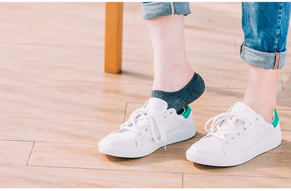 5 Pairs/Lot Men's Fashion Towel Bottom Boat Socks Cotton Sport Sweat Breathes Silicone Anti-Slip Invisible Socks Plus Size 41-45.