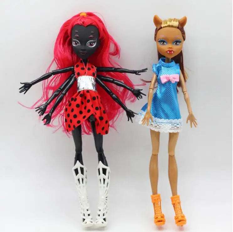 High Quality Fasion Monster Dolls Draculaura/Clawdeen Wolf/ Frankie Stein / Black WYDOWNA Spider Moveable Body Girls Toys.