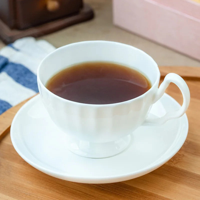 Pure White Bone China Coffee Cup Ceramic Simple Nordic Latte Cups Creative Fancy Afternoon Tea Cafe Coffee Cup and Saucer Spoon