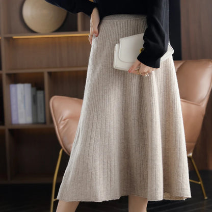 2025 Autumn New High-Waist 100%Pure Wool Pleated Long Skirt Women's Knit Base Skirt Fashion Pack Hip A-Line Cashmere Large Skirt.