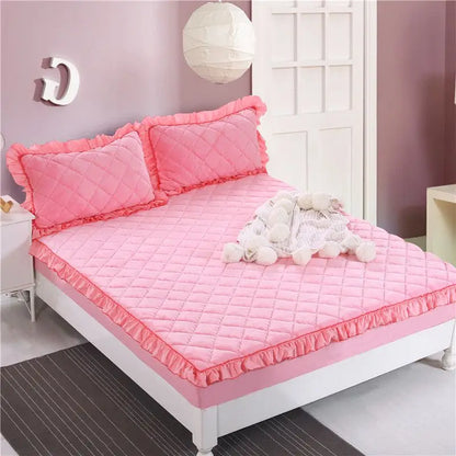 Fashion Flannel Bed Fitted Sheet Quilted Mattress Cover Soft and Comfortable Lace Fit Elastic Band Bed Sheet