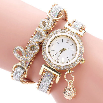Vintage Watch Women Bracelet Watches Ladies Love Leather Strap Rhinestone Quartz Wrist Watch Quartz Watches Women's Watch.