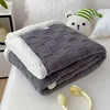 Ornate Jacquard Taffeta Comfort Blanket 100% Polyester Double-Layer Knitted Eco-Friendly Embroidered Pattern