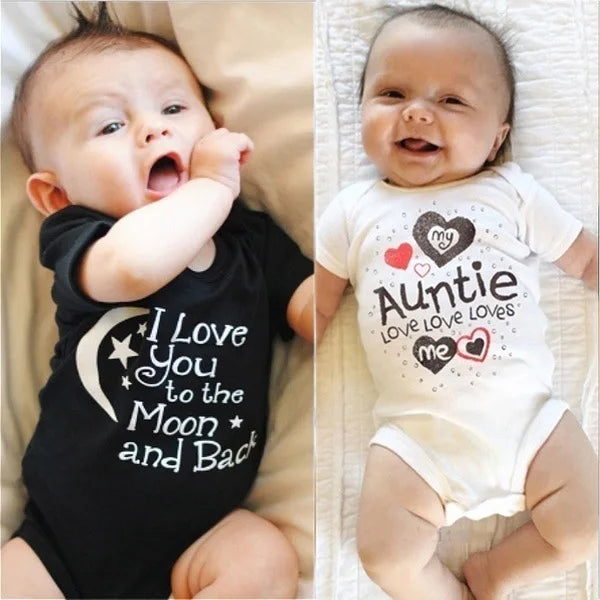 ICH LIEBE DICH ZUM MOND UND ZURÜCK & My Auntie Liebt Mich Gedruckt Jungen Mädchen Infant Playsuits Ein Stück schöne Baby Kid Romper Body