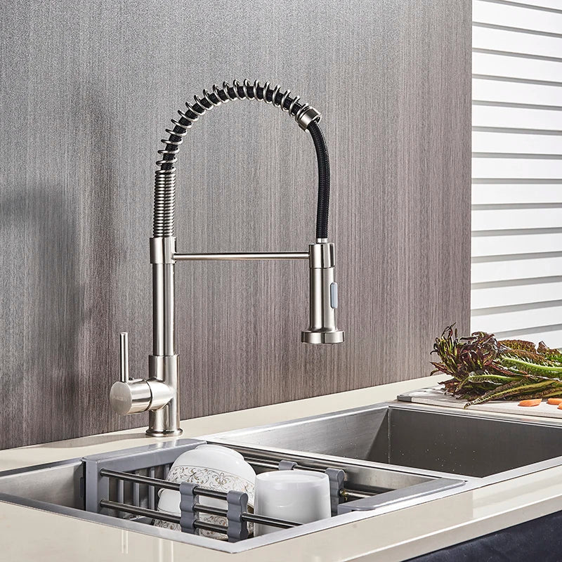 Brushed Gold Kitchen Sink Faucet Spring Pull-down Hot Cold Mixer Faucet Deck Installation Faucet