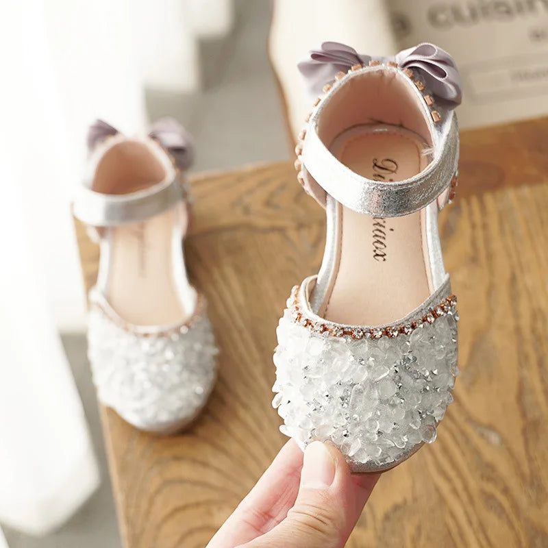 New Kids Leather Shoes Girls Wedding Shoes Children Princess Sandals Sequins Bow Girls Casual Dance Shoes Flat Sandals E462.