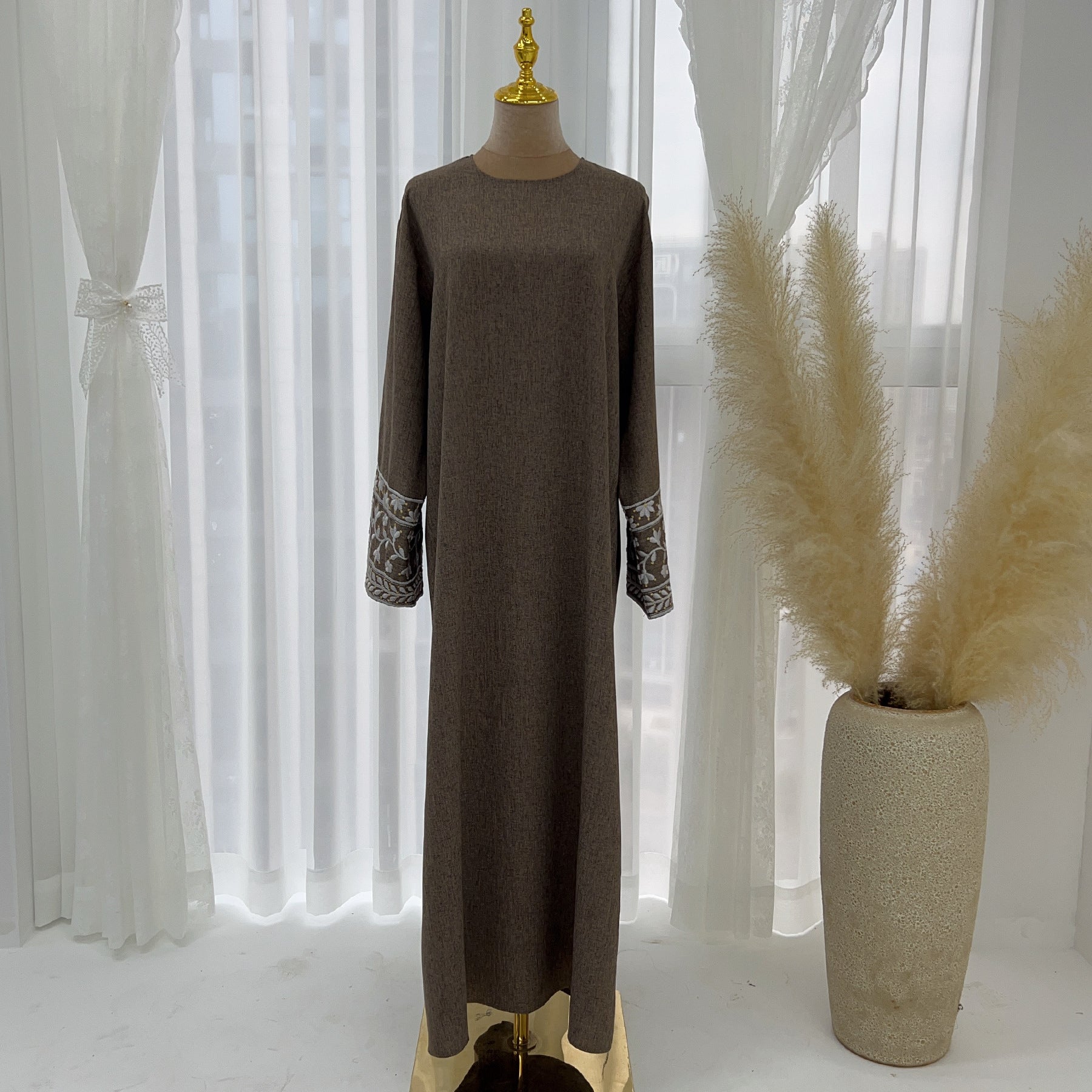 Floral Stickerei Muslimischen Abaya für Frauen Eid Kleid Marokko Ramadan Spitze-up Abayas Kaftan Islam Vestidos Dubai Arabischen Lange robe.