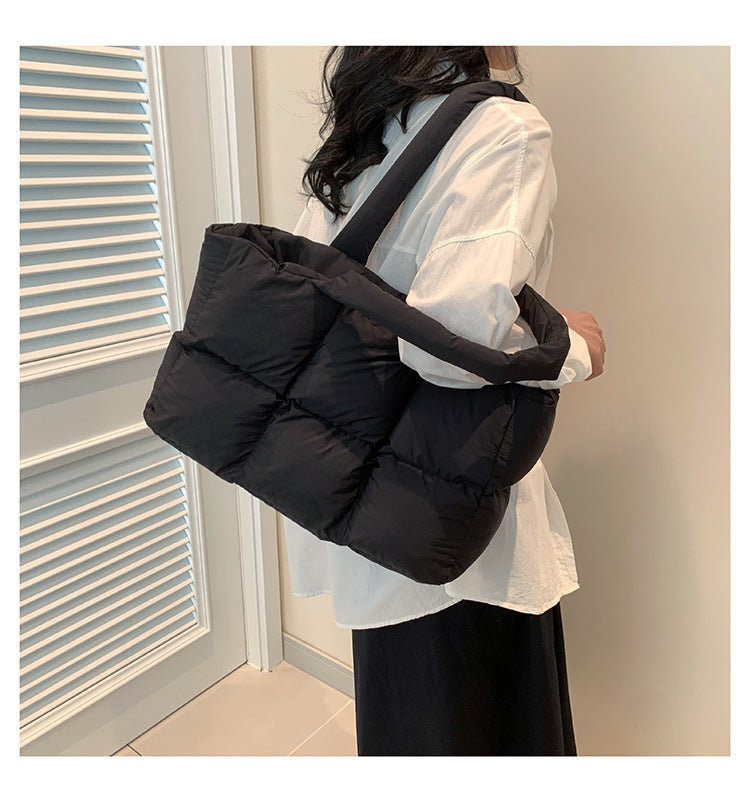Women Tote Handbags Quilted Plaid Bag Retro Trendy Checkered Waterproof Shoulder Bag Solid Color Winter Soft Large Capacity Bags.