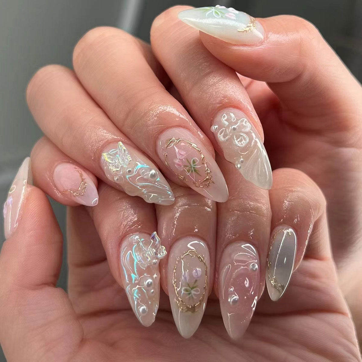 24Pcs Pink Almond False Nails Butterfly Ballet with French Design Wearable Fake Nails Simple Artificial Press on Nails Tips Art.
