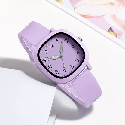 Fashion Brand Bear Women Quartz Watch 2024 Ladies Casual Silicone Jelly Watches Clock Girl Gift Zegarek Damski.