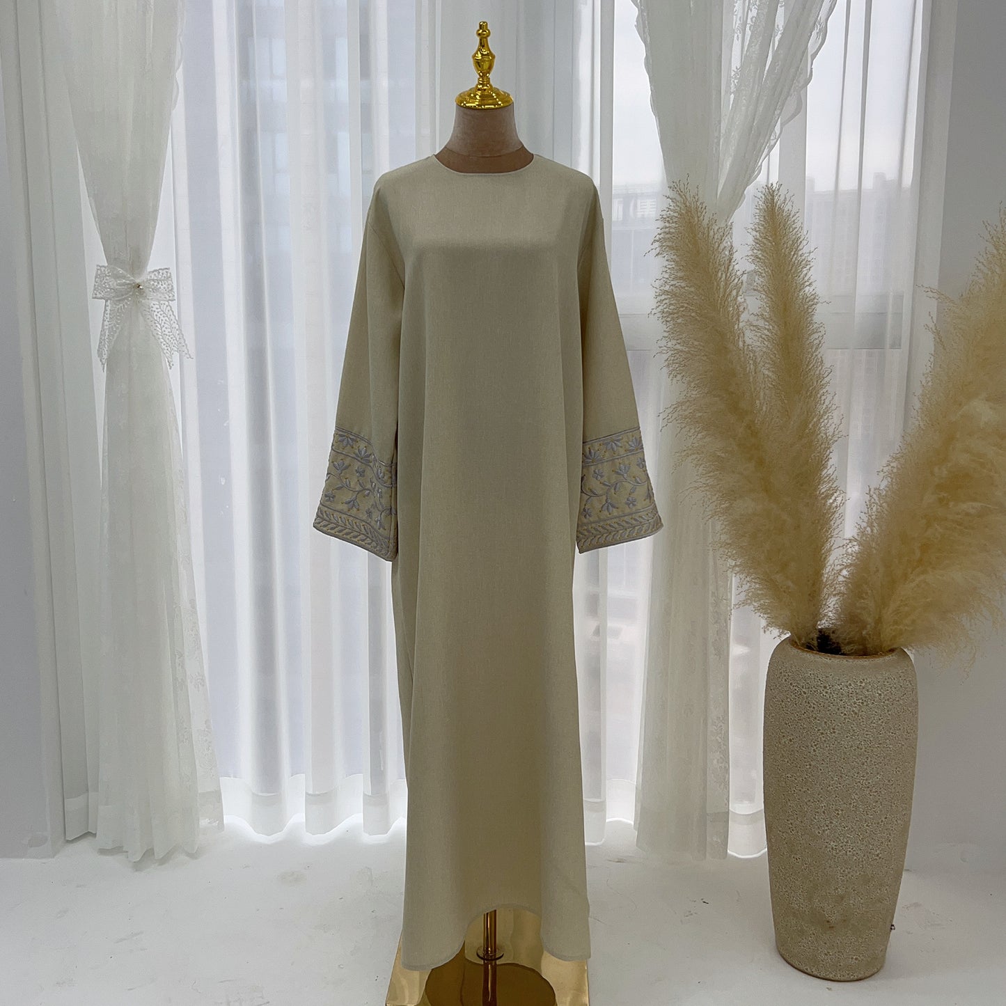 Floral Stickerei Muslimischen Abaya für Frauen Eid Kleid Marokko Ramadan Spitze-up Abayas Kaftan Islam Vestidos Dubai Arabischen Lange robe.