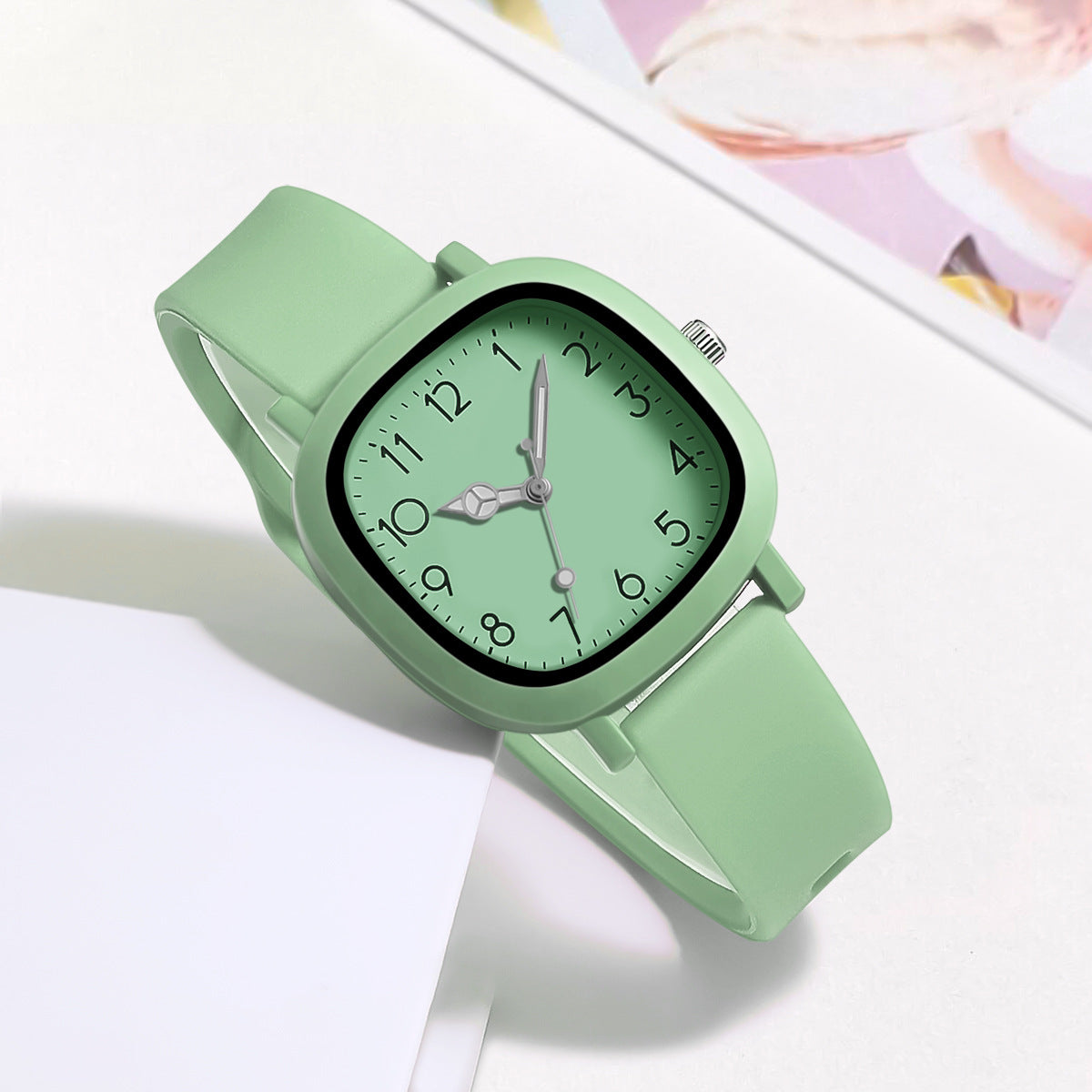 Fashion Brand Bear Women Quartz Watch 2024 Ladies Casual Silicone Jelly Watches Clock Girl Gift Zegarek Damski.