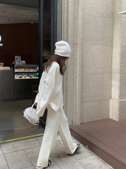 Koreanische Version des weichen, wachsartigen, faulen Wind-Stricksets 2024, sanfter Rundhalspullover, Pullover, weites Bein, Hose, zweiteiliges Set für Damen