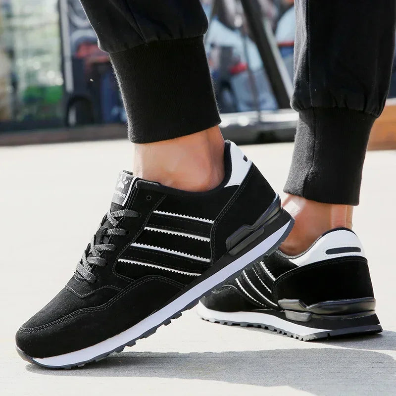 Brand Sneakers Men Outdoor Running Shoes High Quality Lace-Up Men Casual Shoes Fashion Comfortable Walking Shoes Tenis Hombres.