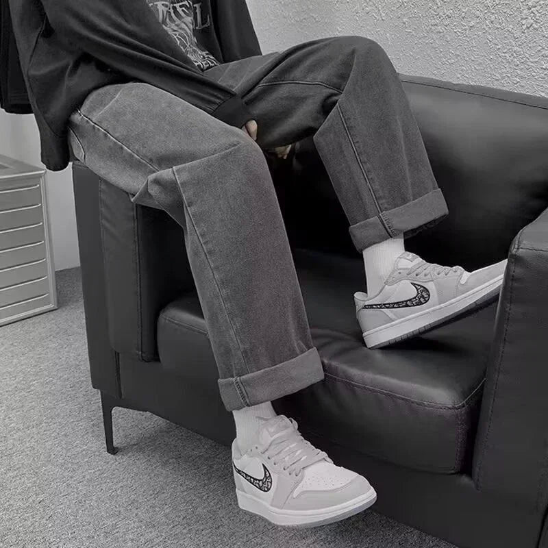 2025 Men Baggy Casual Jeans Male High Street Straight Leg Denim Pants American Classic Retro Summer Casual Long Trousers.