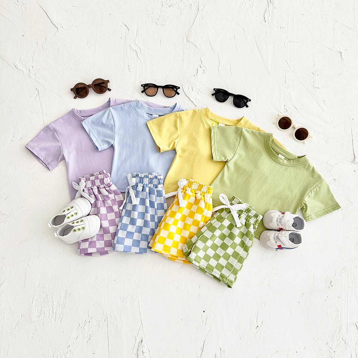 Ins Sommer Neugeborenen Jungen Mädchen Kleidung Baby Set Solide Kurzarm T-shirt + Schachbrett Shorts Baumwolle Casual 2PCS 0-3Y.