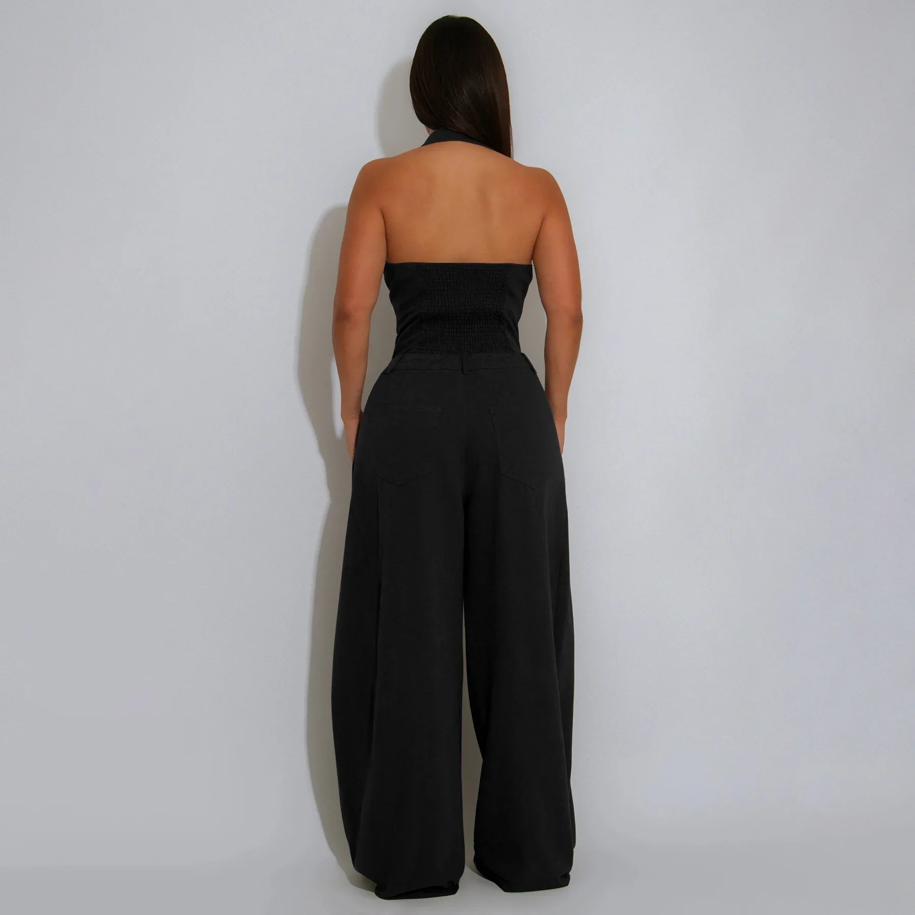 Fashionable Backless Casual Romper with Pockets for Women Summer Breathable Lightweight Solid Color One-Piece Suit.