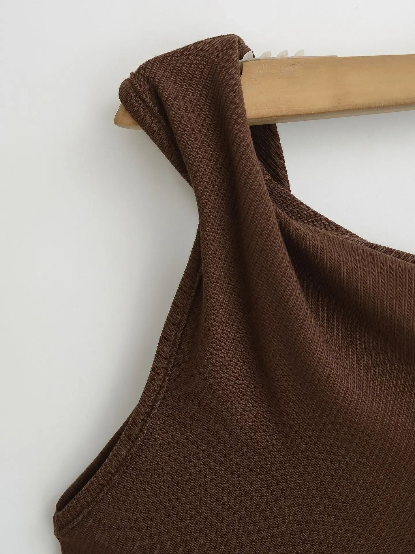 Shoulder Bared Short Sleeve T Shirt Women's Spicy Girl Design Slimming Top Summer New Style One Word Oblique Shoulder Tie Waist.