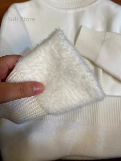 2025 Einteiliger Rollkragenpullover aus Nerz-Samt, verdickt, warme Innenpullover für Damen mit gestricktem Hemdpullover.