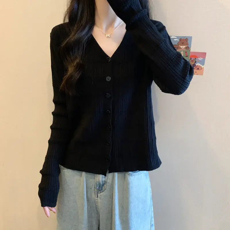 Women's Long-sleeved Button Cardigan Solid Color Casual Loose Fashion Top.